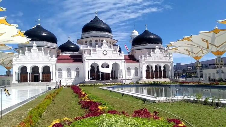 10 Best Tourist Attractions in Aceh Besar, Indonesia